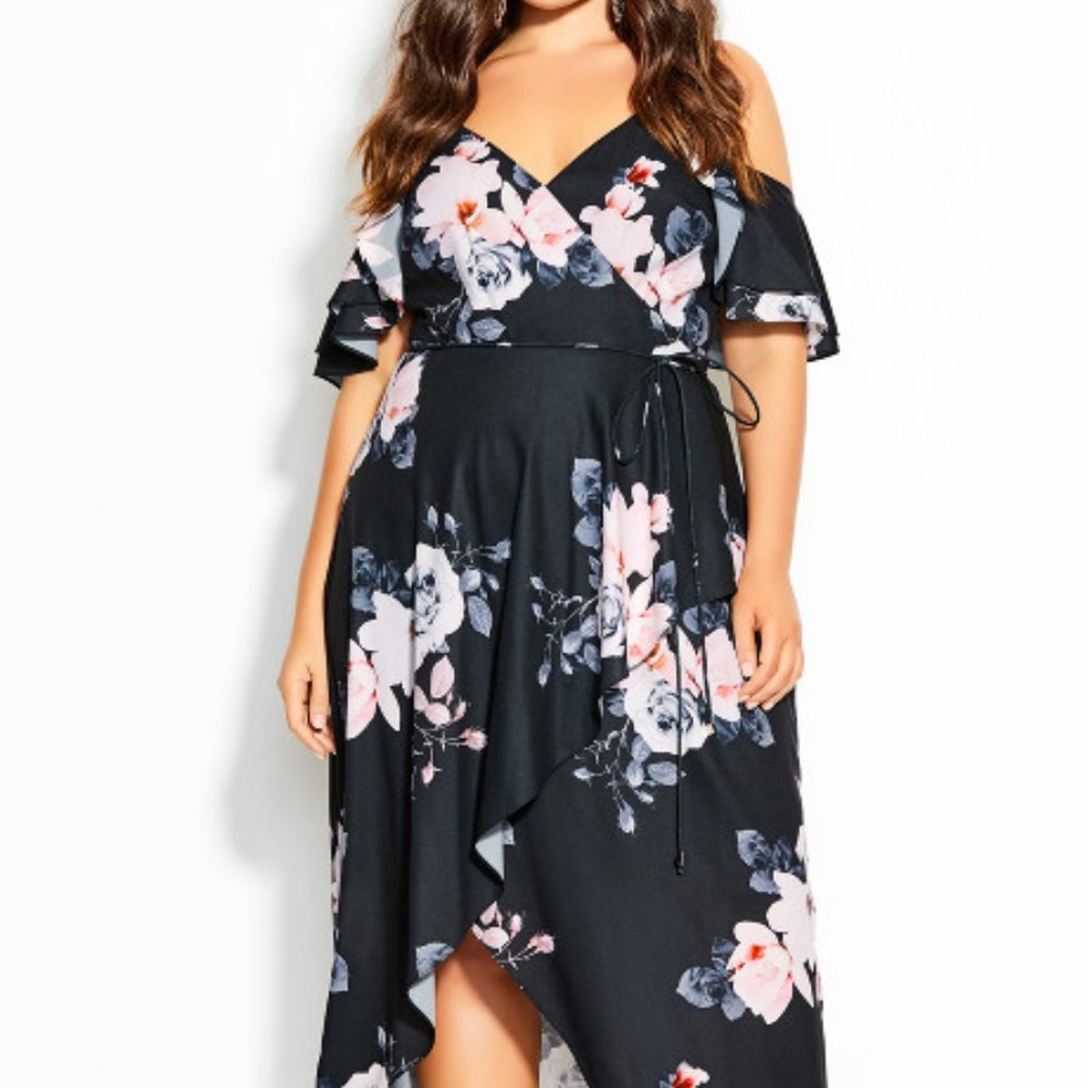 City Chic  Black Lotus Maxi 18 M